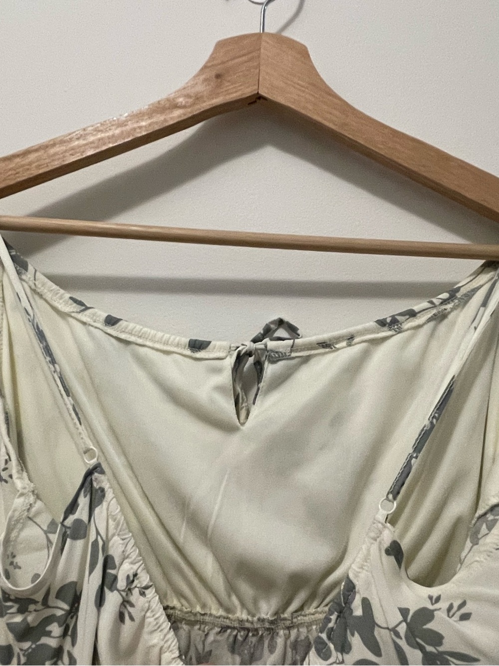 Streetwear Society Ivory Maxi Dress with Sage Floral Print - Picture 10 of 12